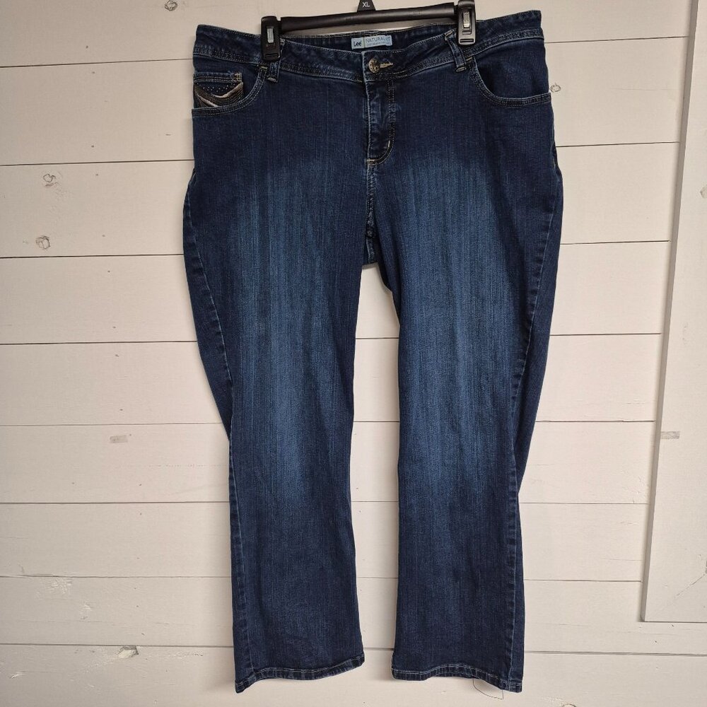 Lee Womens Natural Fit Bootcut Jeans With Embroidered Pockets Size 18